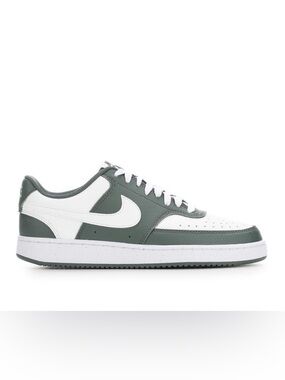 Women’s Nike Court Vision Low Next Nature size 10 vntg green and white